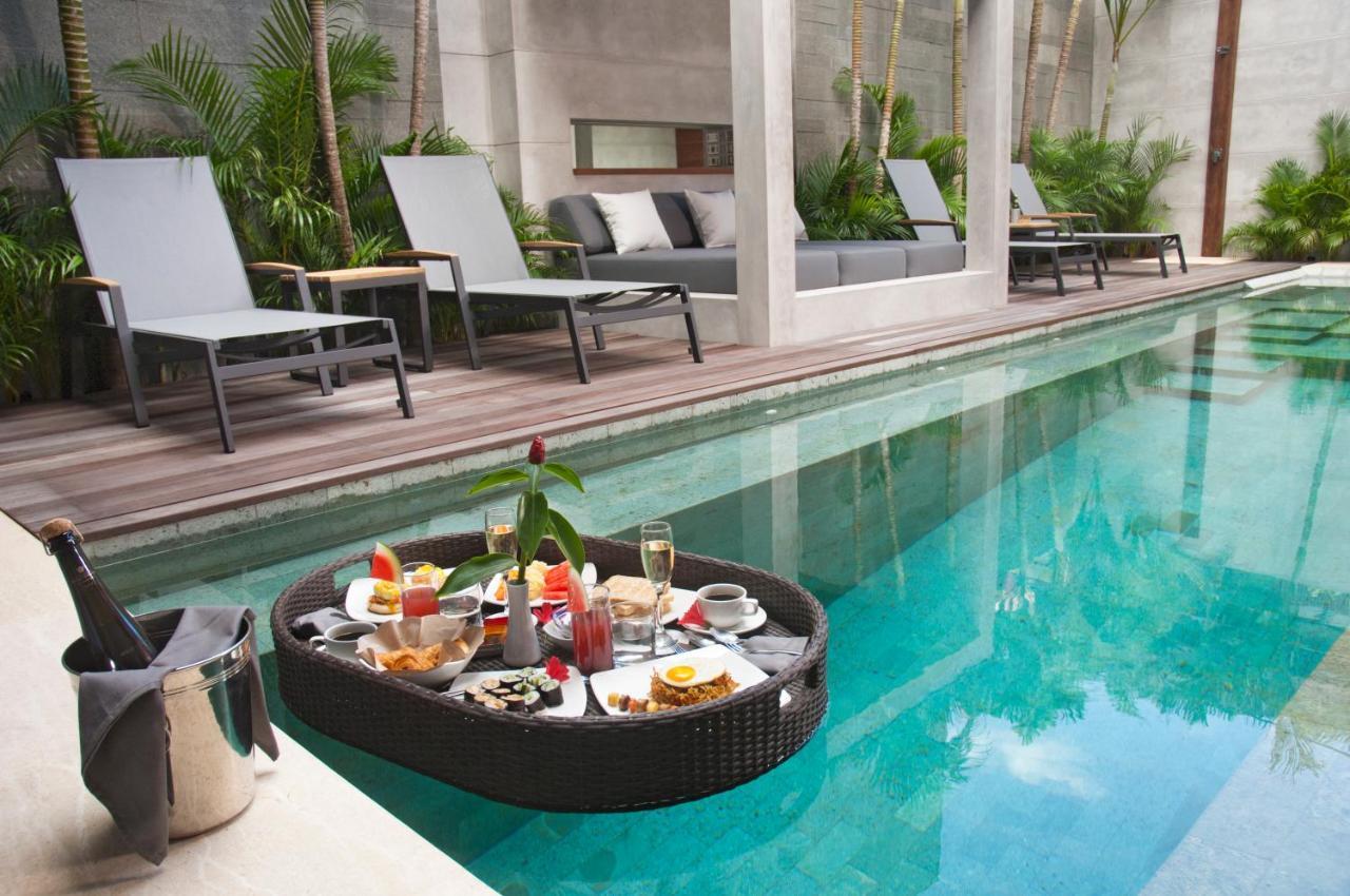 4br Jumat - Minggu