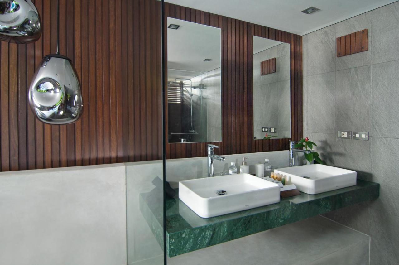 4br Jumat - Minggu * Seminyak (Bali)